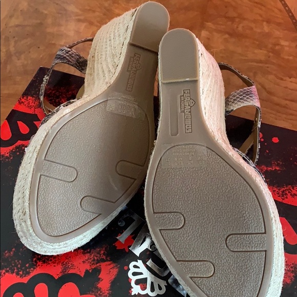 Wedges leather snake sandals, 5 inch heel NW - Picture 4 of 6